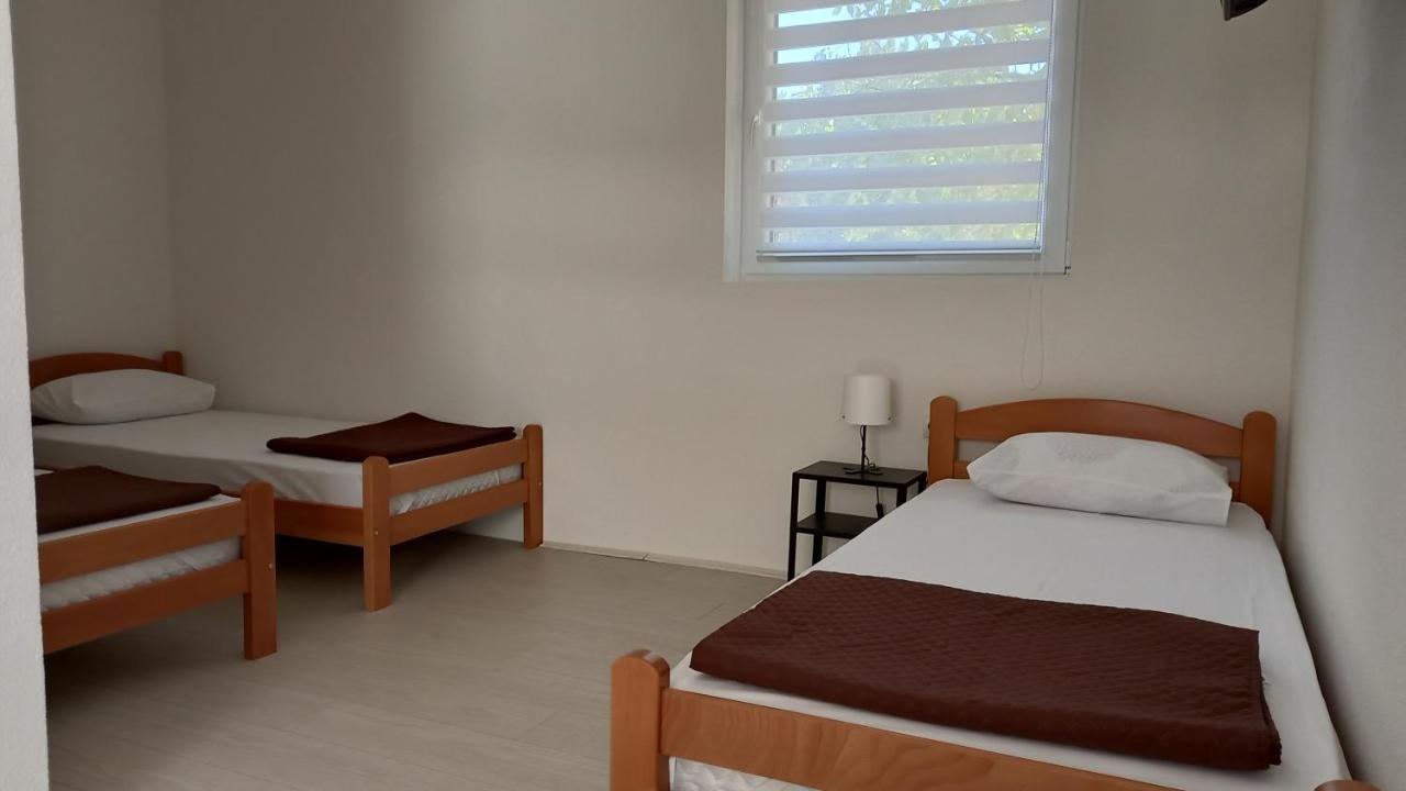 Lena! Apartment Kladovo Ngoại thất bức ảnh