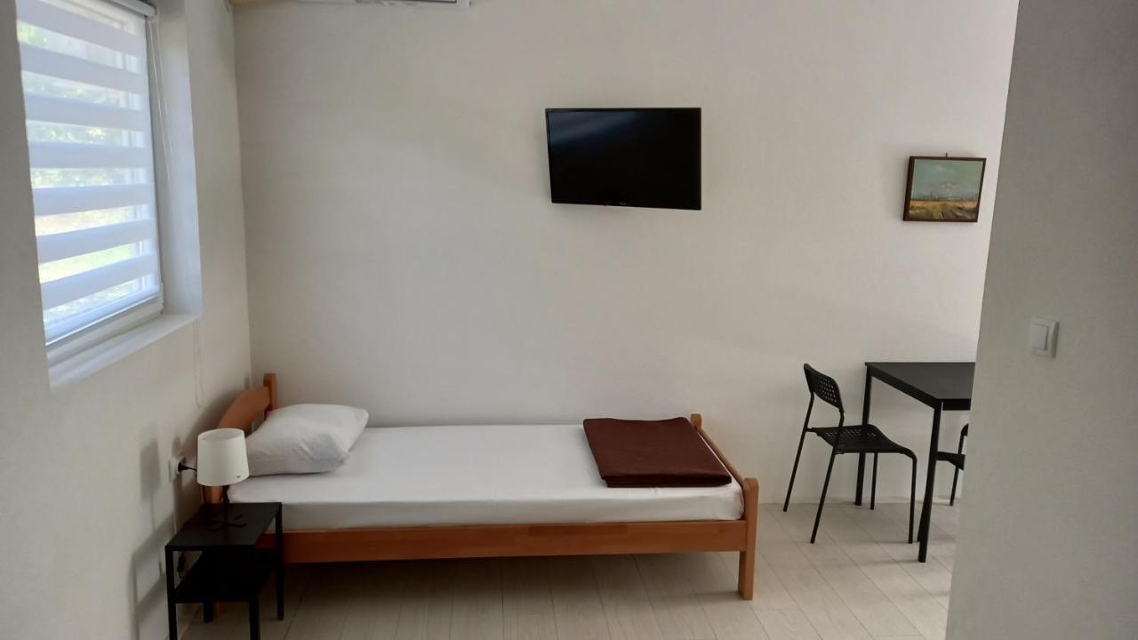Lena! Apartment Kladovo Ngoại thất bức ảnh