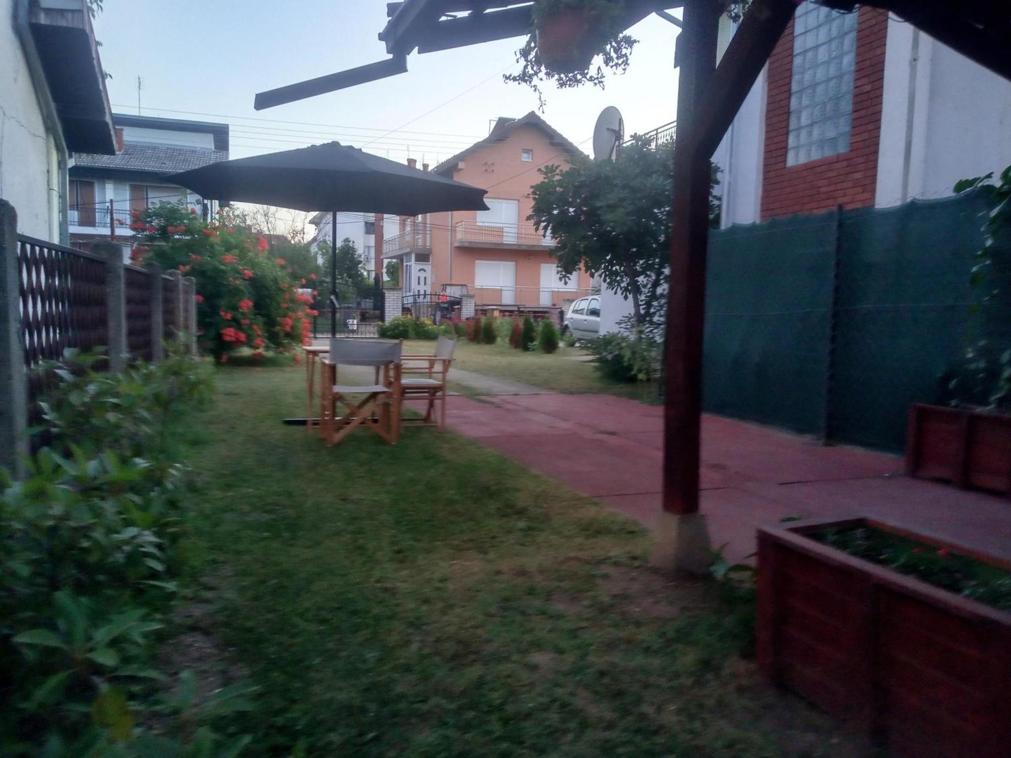 Lena! Apartment Kladovo Ngoại thất bức ảnh